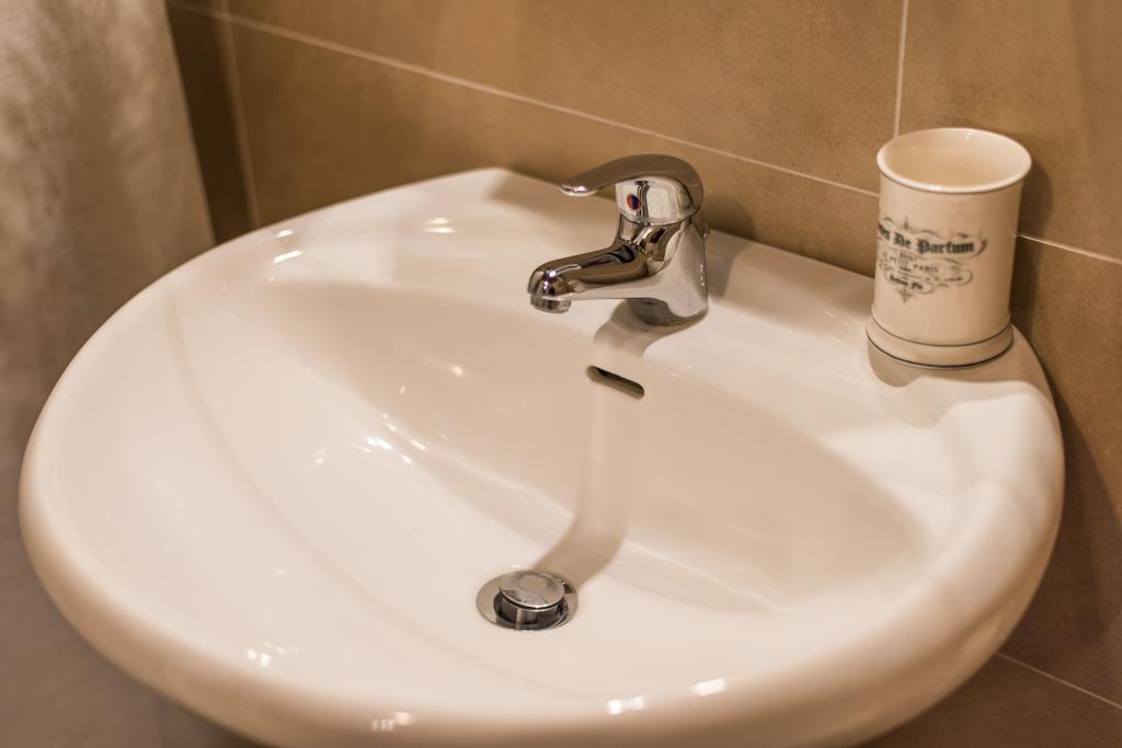 Vermaaten Boutique Suites Emerald Todi Luaran gambar